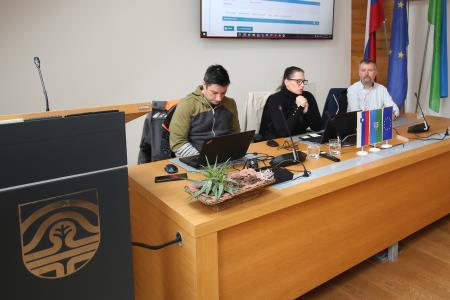 POSVET O UVAJANJU SISTEMA E GRADITEV  01 FOTO LJUBO VUKELIČ